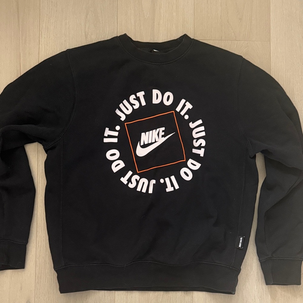 Men’s Black Nike Crewneck Sweater